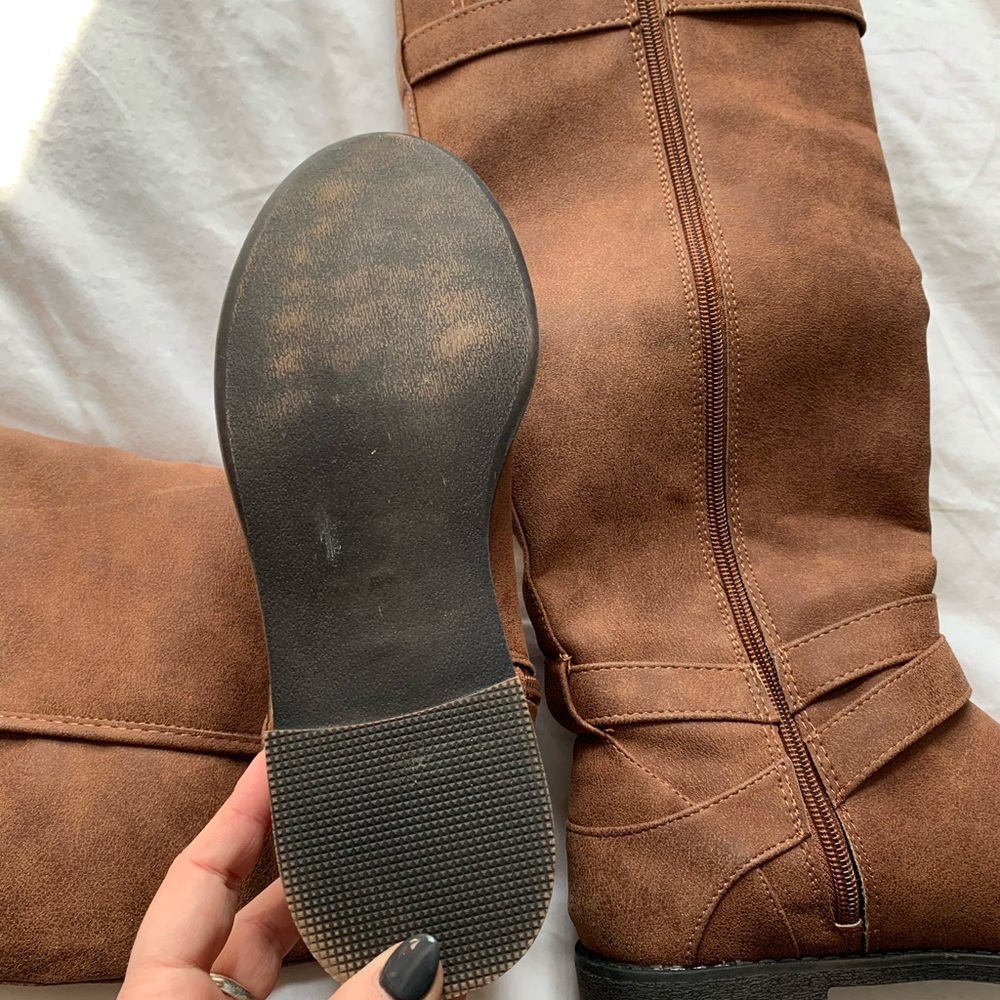 Boots - Picture 2 of 2